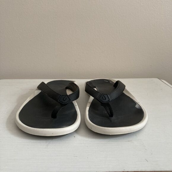 OluKai Sandals Womens Size 7 Pi'oe Casual Slip On Beach Flip Flops Black - Picture 2 of 10